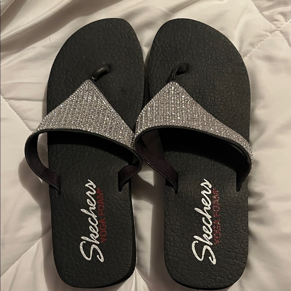 Skechers Yoga Form Women's flip flops with Black and Silver Accents